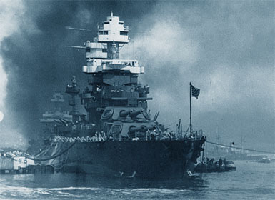 USS "Maryland" kilka godzin po ataku na Pearl Harbor